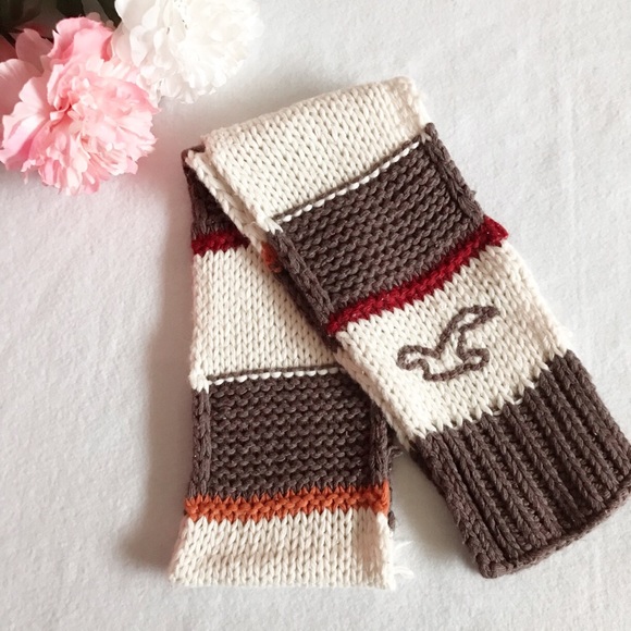 Hollister Accessories - Hollister Women’s Scarf